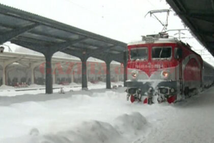 peste 40 de trenuri anulate din cauza ninsorilor mai multe rute spre constanta afectate 6995dc049bd4c