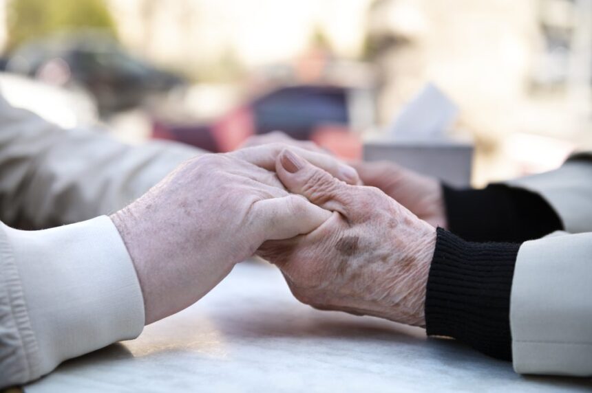 premii pentru varstnici si cupluri aniversare primaria constanta distribuie sumele prin mandat postal 6998125a1487b