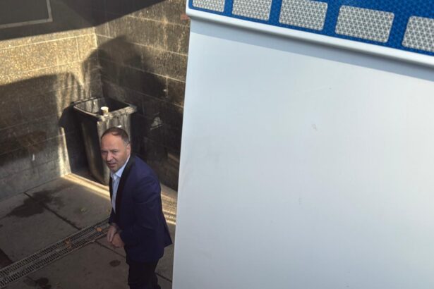 profesorul de religie de la energetic acuzat de pornografie infantila adus la curtea de apel constanta 698aff3b6eeee