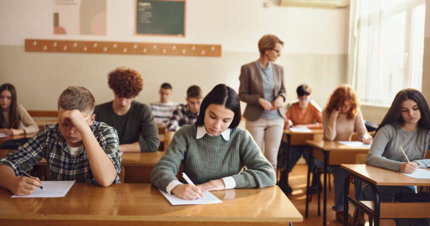 programele simularilor pentru evaluarea nationala si bacalaureat 2026 calendar complet si materiile la care vor sustine elevii examene 698c8420a9f1d