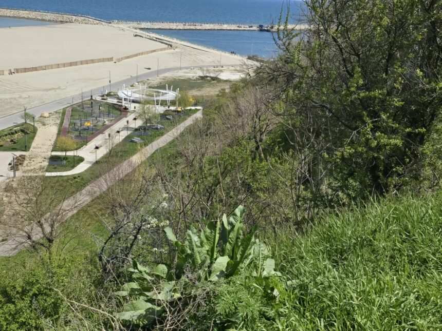 rasturnare de situatie in razboiul plajelor dosarul celor 23 000 de metri patrati din zona modern pescarie o ia de la capat 698ba0f773f1c