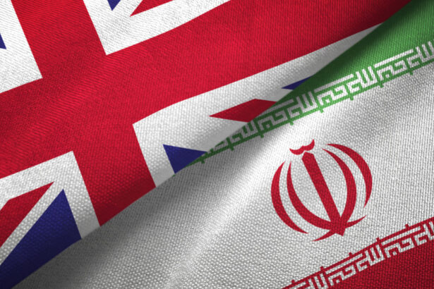 regatul unit retrage tot personalul din iran si inchide ambasada de la teheran 69a1db7d82c91