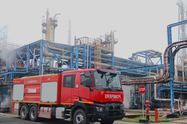 rompetrol rafinare investeste in siguranta autospeciale moderne pentru rafinaria petromidia 6992ec07bf598