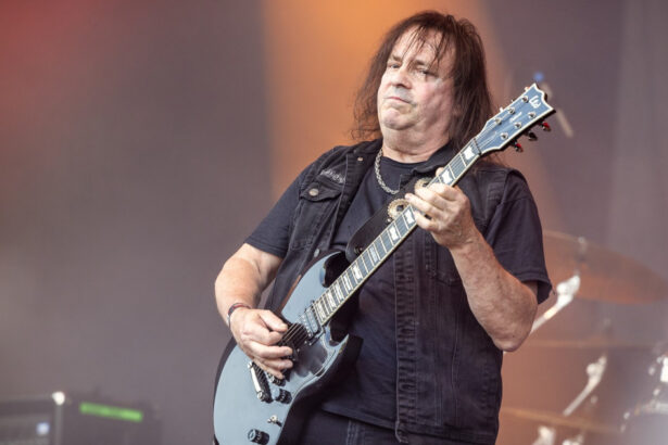 ross the boss friedman cofondator al the dictators si manowar a anuntat ca sufera de boala lou gehrig 698ce1816d86a