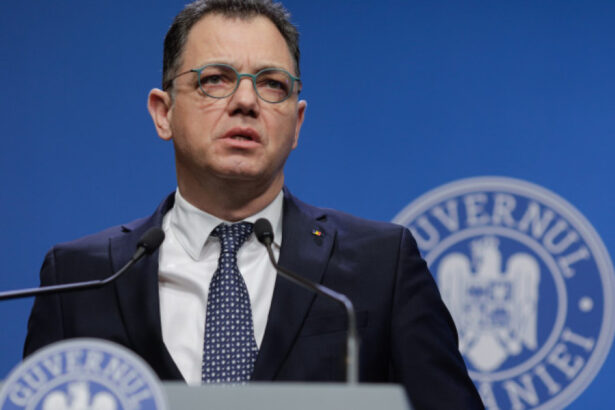 scandalul taierilor de posturi la stat comparate cu auschwitz radu oprea cuvintele au fost interpretate gresit 698deab584de2