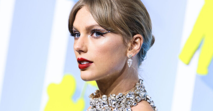 taylor swift in fruntea topului mondial de vanzari muzicale pe anul 2025 top 10 cei mai bine vanduti artisti 69960f7ce960f
