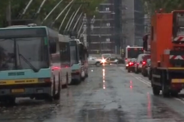 toate troleibuzele din ploiesti retrase din circulatie ele nu au itp pentru ca sediul rar nu e racordat la firele de alimentare 698c7991938e1