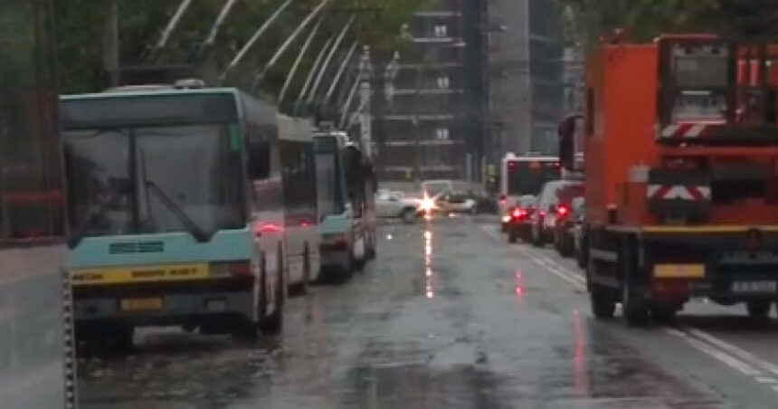 toate troleibuzele din ploiesti retrase din circulatie ele nu au itp pentru ca sediul rar nu e racordat la firele de alimentare 698c7991938e1