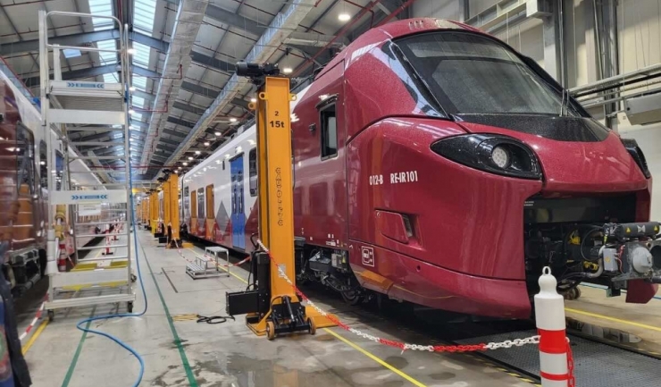 trenuri electrice noi pe ruta bucuresti constanta 6988e7fe2165b