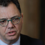 un lider pnl cere demisia secretarului general al guvernului dupa ce a comparat taierile de posturi cu auschwitz 698ced954a881