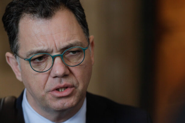 un lider pnl cere demisia secretarului general al guvernului dupa ce a comparat taierile de posturi cu auschwitz 698ced954a881