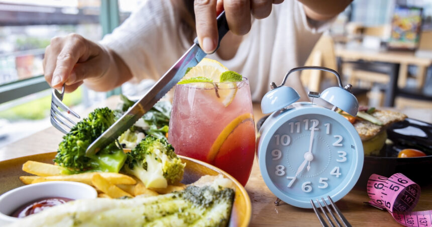 un studiu demonteaza mitul slabirii rapide cu postul intermitent ce spun expertii despre aceasta metoda de a pierde in greutate 699be19d97e23