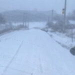 video ambulanta blocata in zapada in iasi o femeie care a nascut a fost preluata cu o masina a pompierilor 69957bd6ae27e