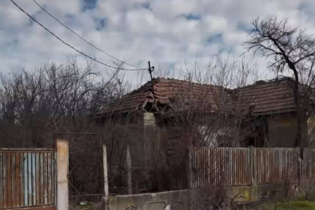 video comuna fara canalizare si asfalt dar cu cheltuieli de 60 din buget pe asistenta sociala in caz de invaliditate ei fac treaba 69a1a6a8ae611