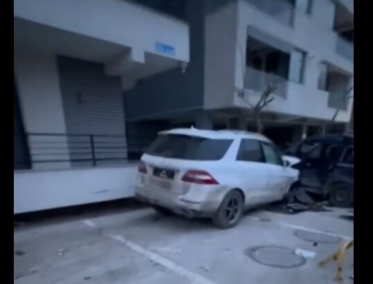 video cu momentul accidentului din mamaia sat cand o ucraineanca a intrat cu masina intr un parapet si intr un contor electric 698c624f9de0c