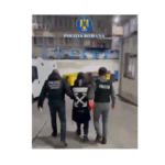 video dupa ce 3 ani a furat nestingherit din autoturisme un tanar de 21 de ani a fost prins si arestat preventiv 698363d5b0f3b