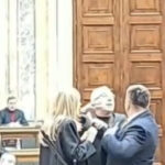 video incaierare in parlament doi senatori s au imbrancit s a ridicat sa mi smulga telefonul si m a prins de cap 6995d73b54afa