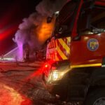 video incendiu de proportii la navodari o persoana a fost gasita decedata locatarii coborati cu autoscara 69862d865a004