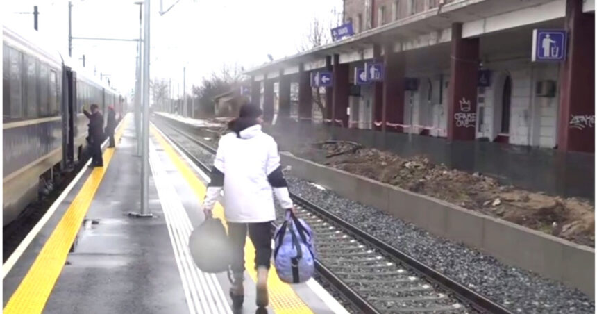 video reabilitare de 130 de milioane de lei pusa pe pauza calatori revoltati motivul pentru care lucrarile la gara ciulnita sunt blocate 69896d1abb7bb