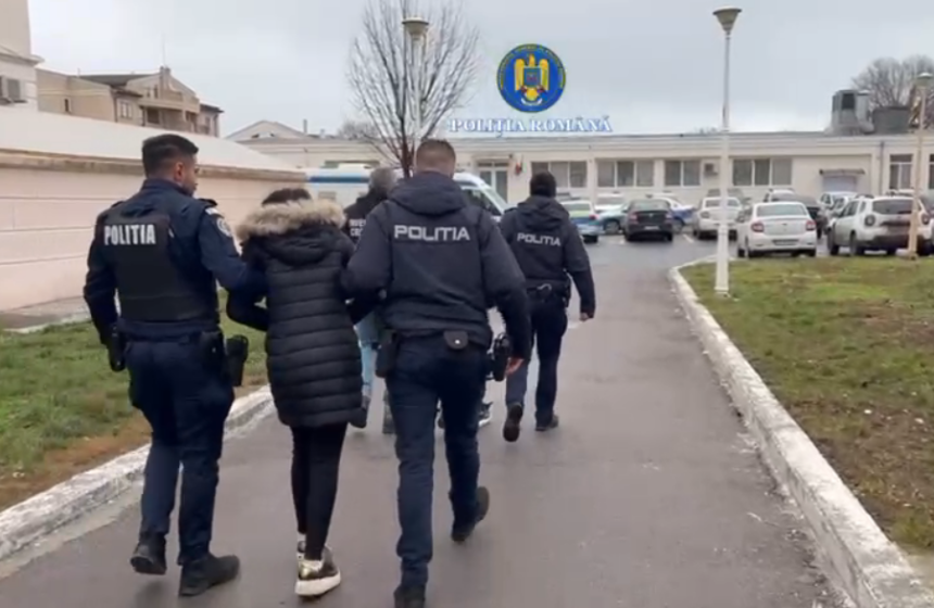 video talhari retinuti dupa agresarea a doi batrani din cernavoda banii furati au fost recuperati 6987009c5dd1b