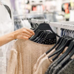 video ue schimba regulile in industria modei hainele si incaltamintea nevandute din magazine nu vor mai putea fi distruse ce spun romanii 6992b94fc9296