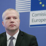 video un primar avertizeaza ca reforma lui bolojan poate fi fentata care este trucul legal gasit de edili pentru a nu taia posturi 699ed273c90f5