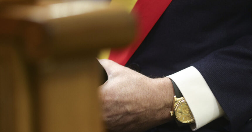 video un primar revoltat de taieri a purtat un rolex de zeci de mii de euro la intalnirea cu bolojan nu vad care e problema 698b5ccf189f0