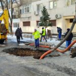 videofoto pericol pe o strada din constanta crater urias dupa inghet 6996cb2459e62