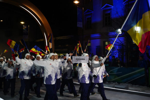 videofoto sportivii romani au defilat la ceremonia de deschidere a jocurilor olimpice de iarna milano cortina 2026 698660a3c3f3e