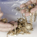 6 kilograme de aur si diamante in valoare de 37 milioane lei confiscate in calarasi anaf a predat tot aurul trezoreriei 69aaa1e3cba63