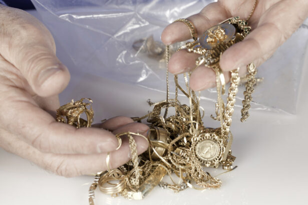 6 kilograme de aur si diamante in valoare de 37 milioane lei confiscate in calarasi anaf a predat tot aurul trezoreriei 69aaa1e3cba63