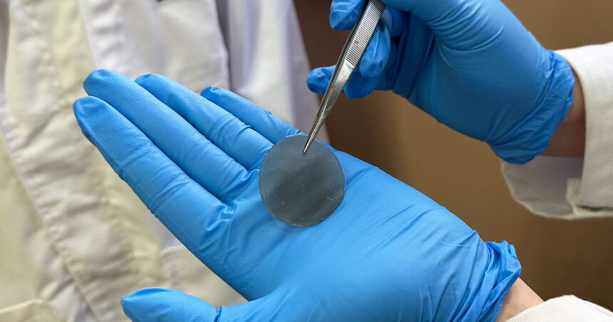 a fost inventat pansamentul inteligent care monitorizeaza si trateaza ranile cum functioneaza 69c0d6b430857