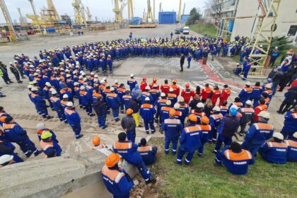 a saptea zi de protest la damen shipyards mangalia sa statul roman ar putea prelua controlul asupra santierului arata liderul sindical laurentiu gobeaja 69c6a06571fbb
