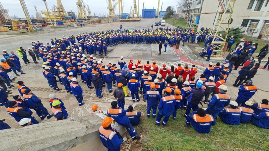 a saptea zi de protest la damen shipyards mangalia sa statul roman ar putea prelua controlul asupra santierului arata liderul sindical laurentiu gobeaja 69c6a06571fbb