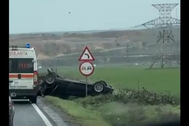 accident aproape de piatra un bmw s a rasturnat 69ca558eed2f9