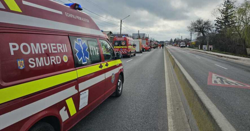 accident grav intre un microbuz scolar si un autocamion in dambovita plan rosu activat copii raniti dusi la bucuresti 69c63fe04c449
