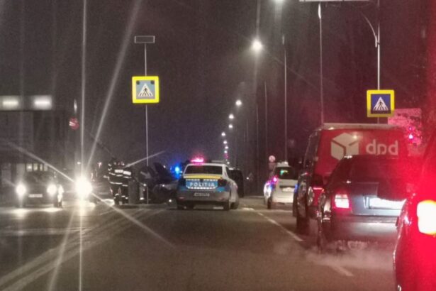 accident intre 2 autoturisme pe bulevardul aurel vlaicu din constanta o persoana a fost ranita 69b5b8a1c066b