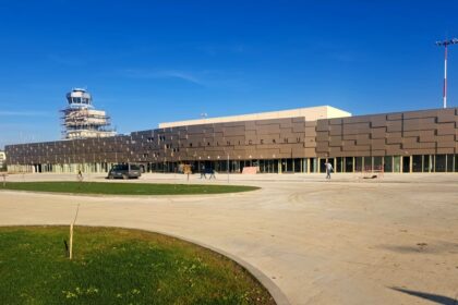 aeroportul international mihail kogalniceanu inaugureaza noul terminal de pasageri menit sa creasca semnificativ capacitatea operationala a aeroportului 69b033507e3f6