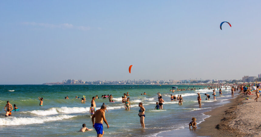 asociatia operatorilor de plaja din navodari cere instantei suspendarea licitatiilor pentru 58 de subsectoare de litoral 69b05be5afd03