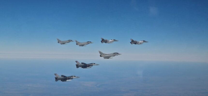 atentie aeronave romane si aliate vor survola romania pana pe 16 martie vor fi si zboruri supersonice de antrenament 69b3356c5ad7d