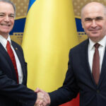 bolojan l a primit pe noul ambasador sua la bucuresti si i a prezentat decizia csat privind dislocarea de forte americane in romania 69b1b7f443e80