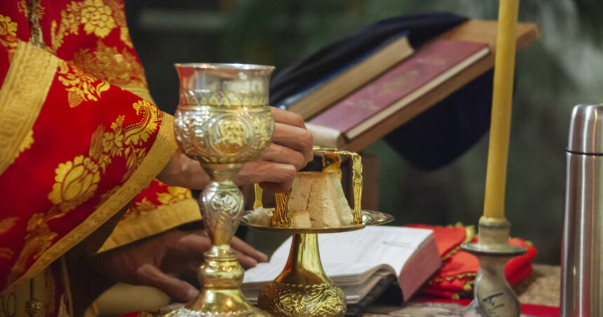 buna vestire 2026 sarbatoare cu cruce rosie in calendarul ortodox si zi cu dezlegare la peste traditii importante explicate de preot 69c255dcd3b05