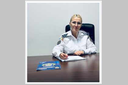carmen serbanescu directorul ipj constanta imputernicita sefa centrului de informare si relatii publice din politia romana 69c407ead0c5a