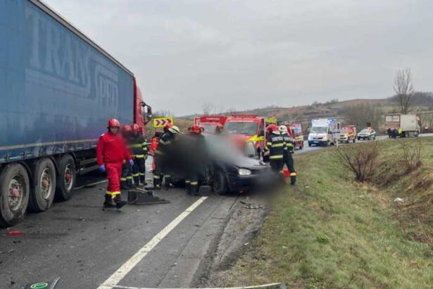 cinci morti in cluj intr un accident in care au fost implicate doua camioane si un autoturism a fost chemat un elicopter smurd 69ca22c00691f