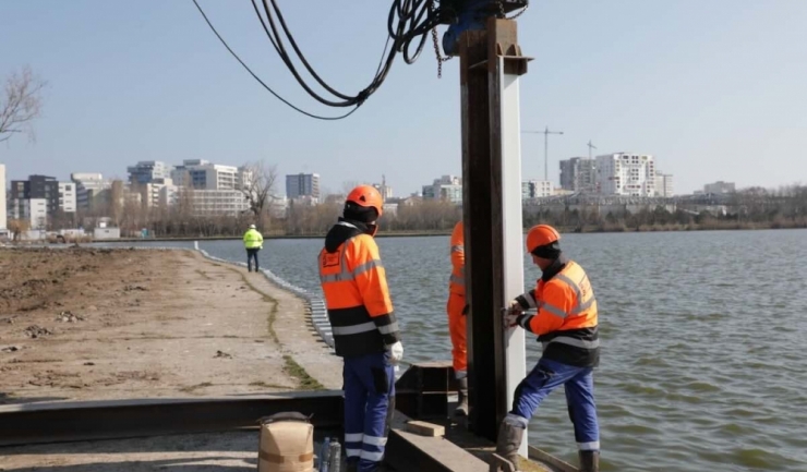 constanta au inceput lucrarile de reabilitare si consolidare a malurilor lacului tabacarie 69a9313632596