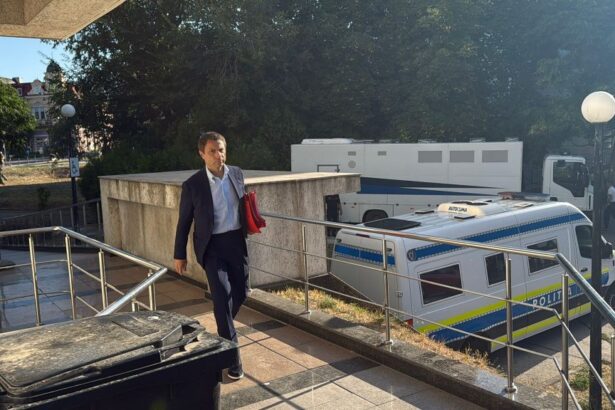 cristian radu scapa si de arestul la domiciliu plasat sub control judiciar 69c136e7484e3