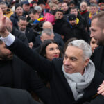 cum a raspuns calin georgescu la intrebarea din ce bani traieste misterul surselor de finantare ale fostului candidat la presedintie 69b7e27e40bbb