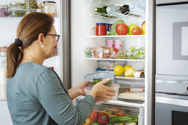 cum se organizeaza corect alimentele in frigider raftul potrivit pentru fiecare si lista produselor care nu trebuie pastrate la rece 69b16a16ad10b