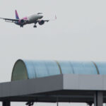 cursele speciale ale tarom care ar fi trebuit sa repatrieze peste 300 de romani din orientul mijlociu amanate pentru luni seara 69a531b0a02ef