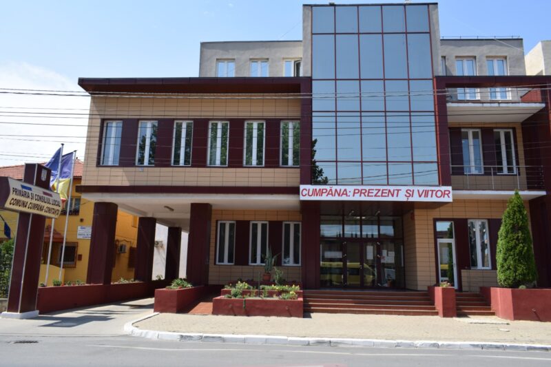 delegatie condusa de ozgur kivanc altan ambasadorul republicii turcia in romania in vizita la cumpana programul vizitei 69b9634357b46